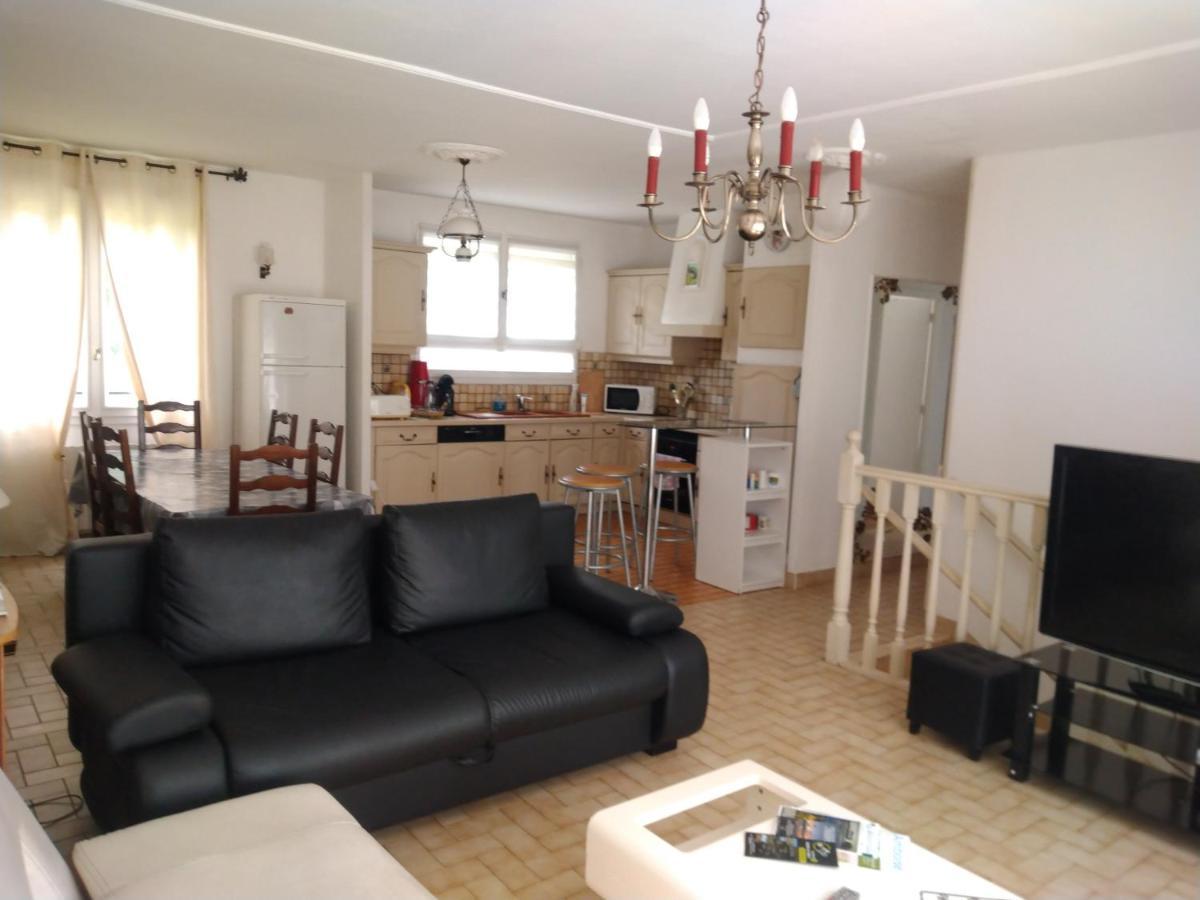 Maison Individuel Proche Des Chateaux Et Amboise Avec Jardin Clos Holiday home Poce-sur-Cisse