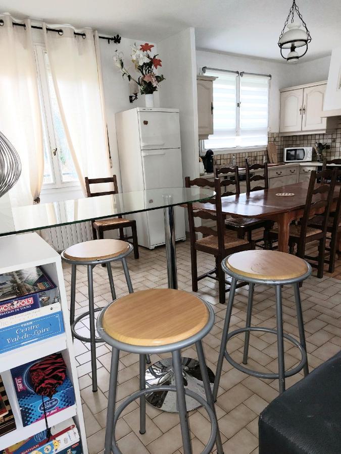 Holiday home Maison Individuel Proche Des Chateaux Et Amboise Avec Jardin Clos Poce-sur-Cisse